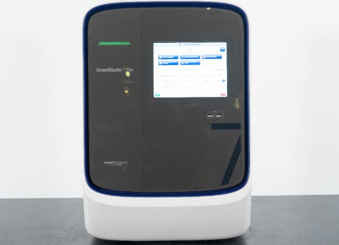 Quant Studio 7 PCR machine