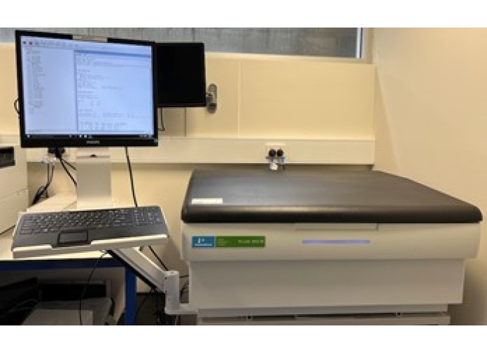 computer controlled bench top liquid scintillation counter