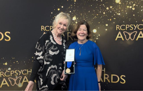 UCD School of Medicine alumna Dr Elaine Lockhart awarded prestigious President\'s Medal by The Royal College of Psychiatrists