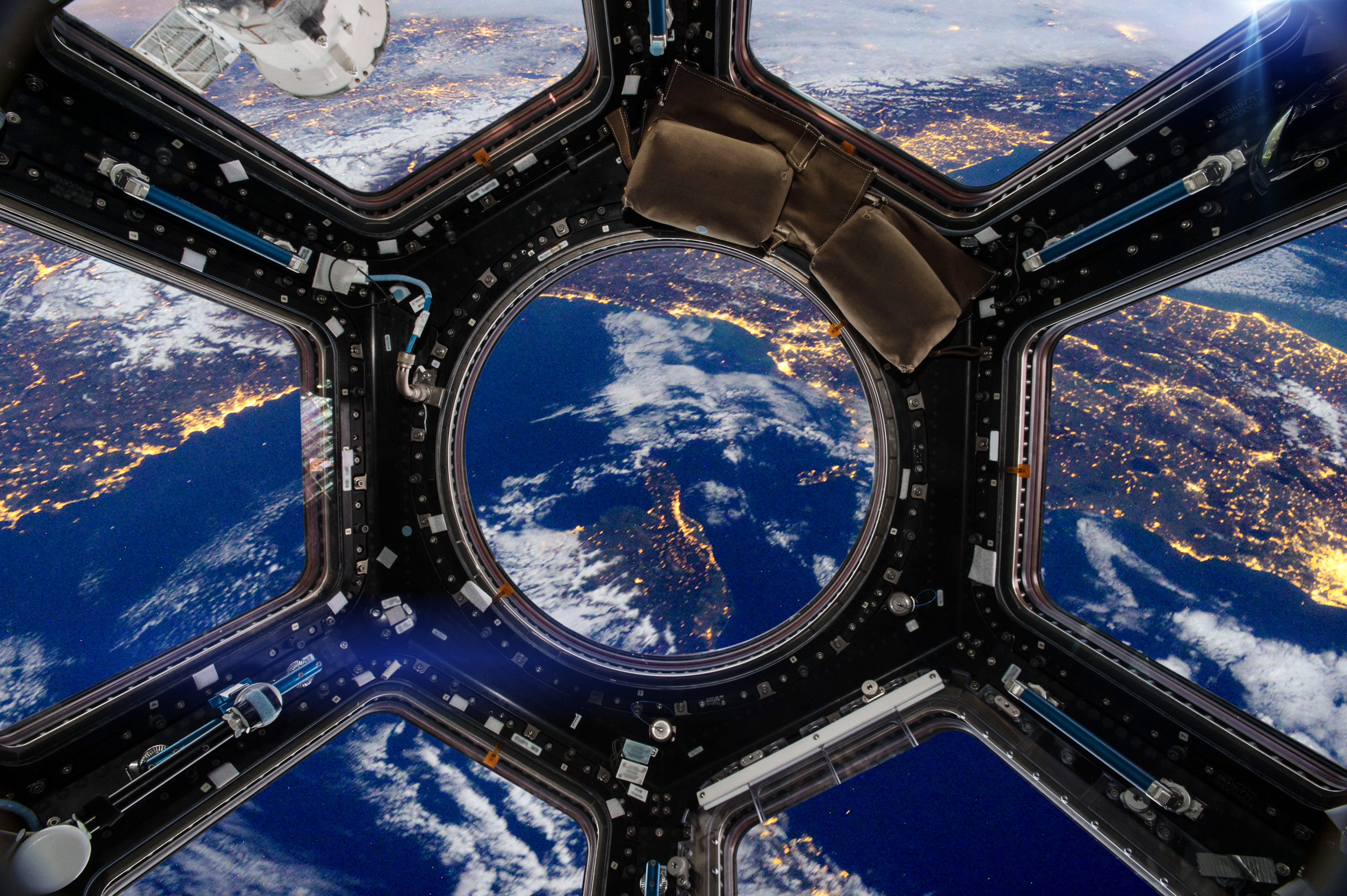 The hidden microbial communities that shape health in space