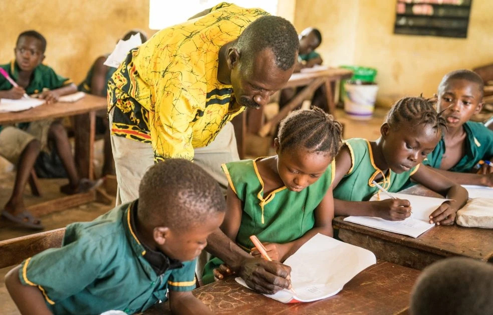 Safe Learning: improving girls’ literacy and wellbeing in the Global South