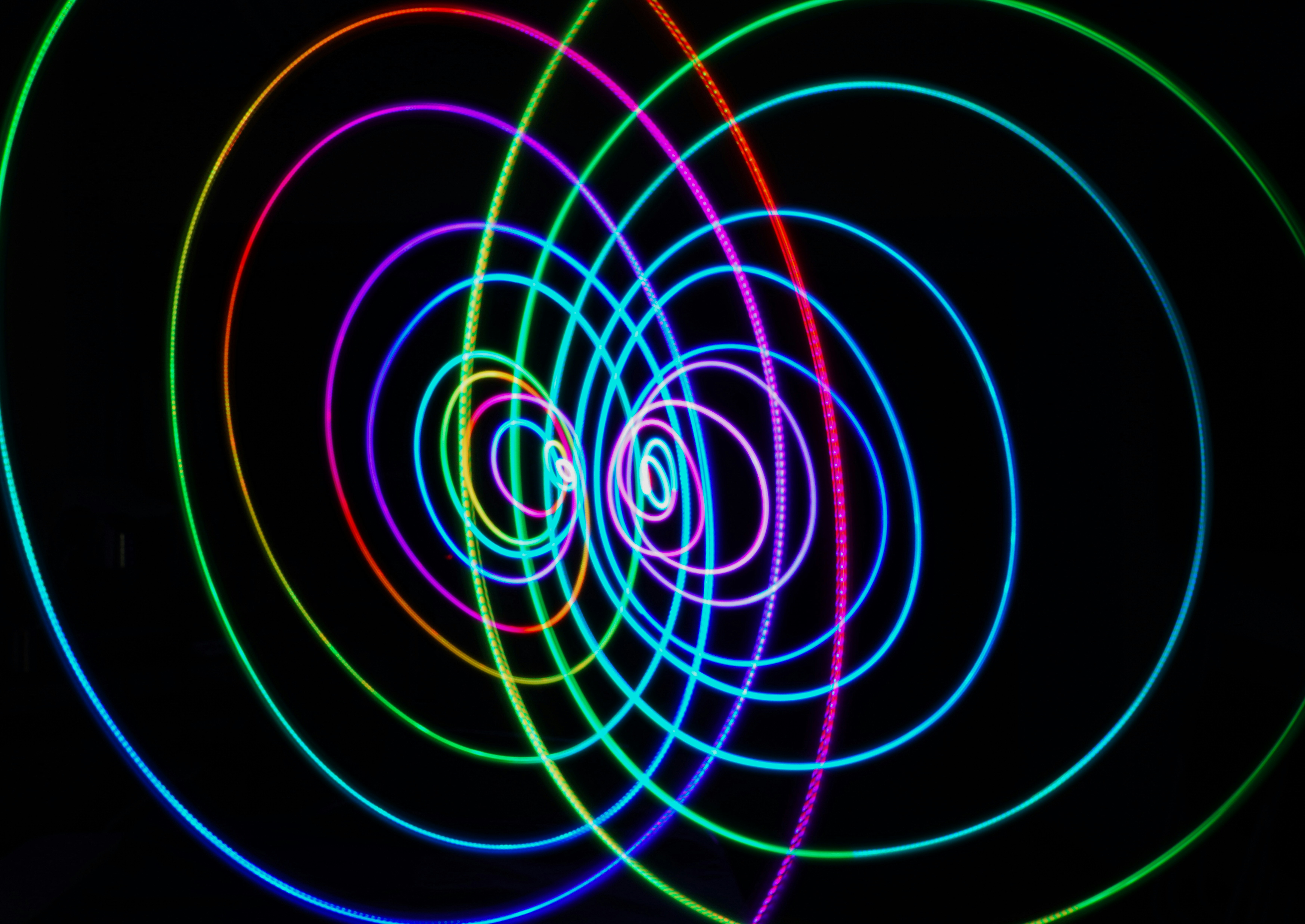 Topological quantum computers a step closer with new method to \'split\' electrons