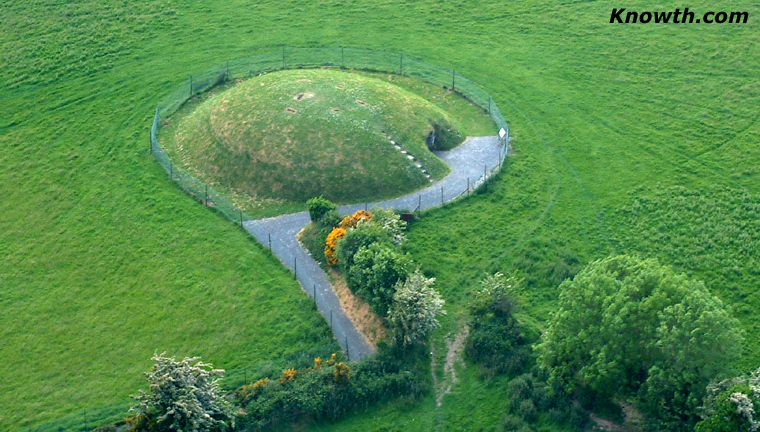 Fourknocks is a megalithic passage tomb which will be opened for a visit for ISBP 2026 attendees. You can visit Newgrange or Fourknocks as one of the optional outings for ISBP 2026! Find out more under the register section.