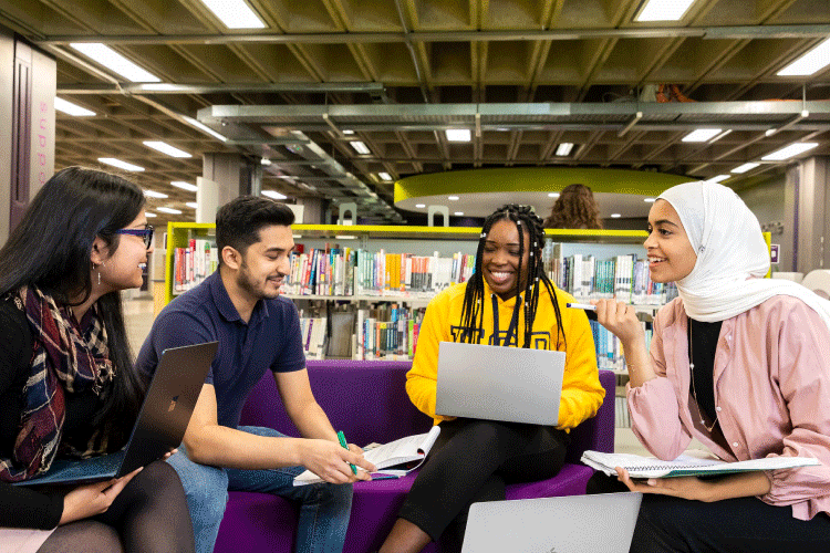 Our Global Guides are UCD students who are here to help you settle into life at UCD, and who organise many great events for international students in the UCD Global Lounge and Virtual Global Lounge.